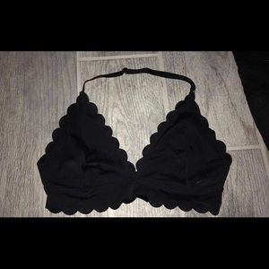 Bralette w Scallop detail